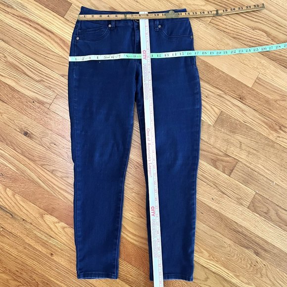 1822 Denim Women's Mid-Rise Butter Skinny Stretch Jeans (6) Excellent Condition - Picture 8 of 11